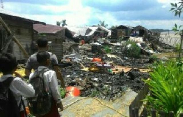 Bukit Longsor di Ponorogo, Sementara 17 Orang Tertimbun
