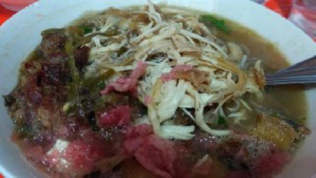 Enaknya Soto Ayam Ajo Tole, Pasti Pengen Nambah