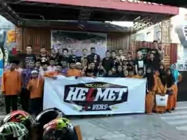 Ultah, Helmet Lovers Pekanbaru Santuni Anak Yatim