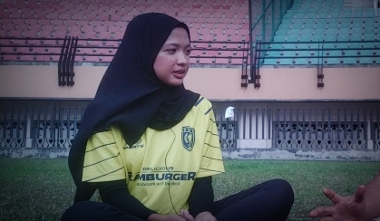 Video: Cerita Regi Faula Sari, Fisioterapi Tim Sepakbola PSPS Riau