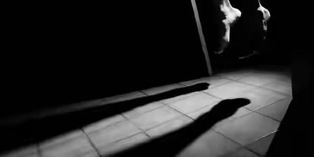 Perawat ini Nekat Gantung Diri di Kamar Mandi, Alasannya Karena Kepergok Sedang Selingkuh