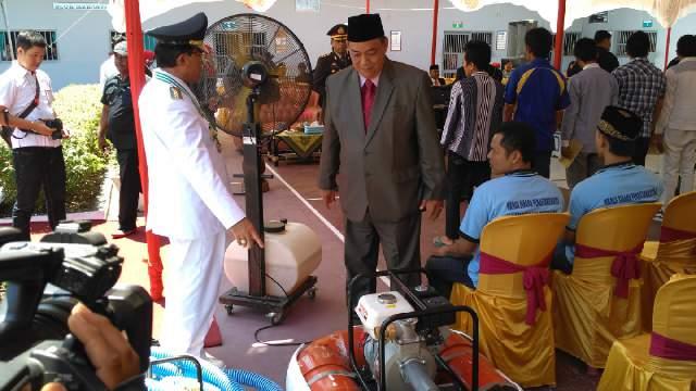 Pemkab Inhil Beri Bantuan 2 Unit Mesin Pemadam Kebakaran ke Lapas