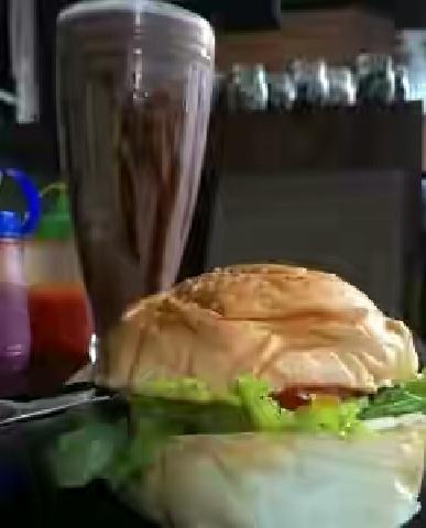 Khusus HAKI, Diskon 20 Persen di Abah Burger