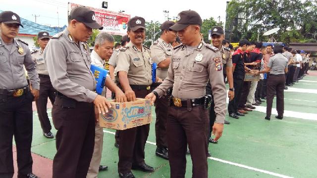 Polres Inhil Kumpulkan Sumbangan Dari Personelnya Untuk Warga Aceh