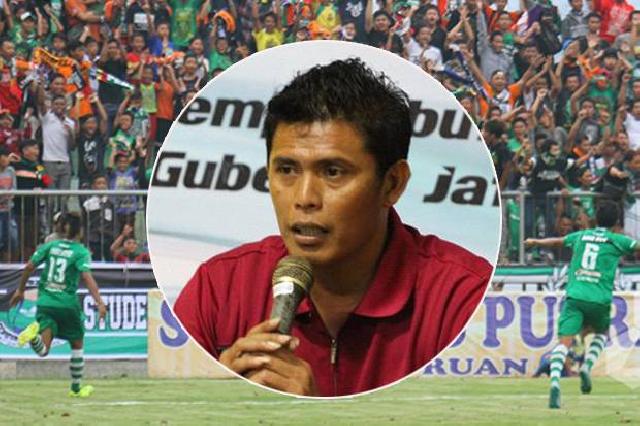 Aris Budi Prasetyo, Antara Politik dan Sepak Bola