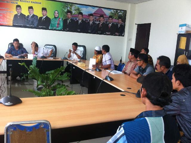 Tahapan Pilkades Dinilai Keluar Dari Prosedur, Tokoh Masyarakat Ngadu ke Dewan