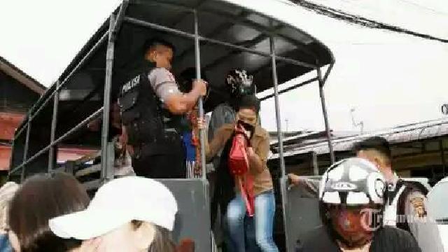 6 Pasangan Mesum dan 4 PSK Terjaring Razia