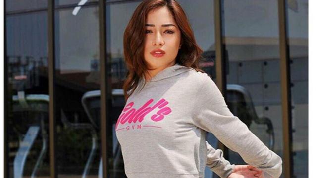 Artis Indonesia yang dianggap sebagai ikon seksi zaman now,
