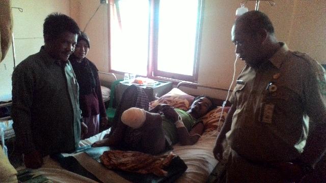 Dua Pasien Penyandang Cacat Kaki Akan Dapat Kaki Palsu