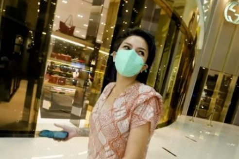 Ke Mal Pakai Daster Compang-Camping, Ini Kata Nikita Mirzani