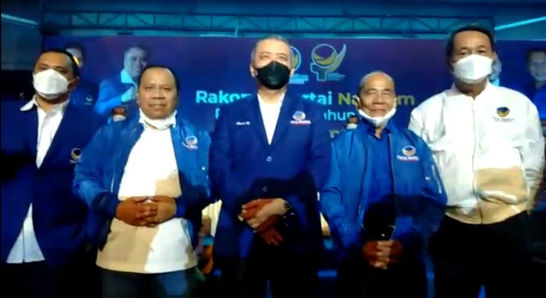 Annas Maamun dan Irwan Nasir Resmi Gabung Nasdem Riau