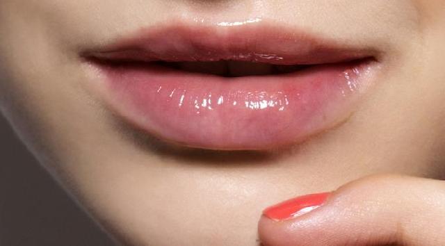 Ini Cara Ngecek Kesehatan Jantung Lewat Warna Bibir