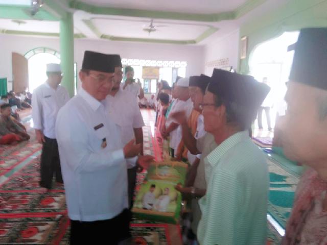 Safari Ramadhan, Bupati Wardan Kunjungi Kelurahan Sungai Piring