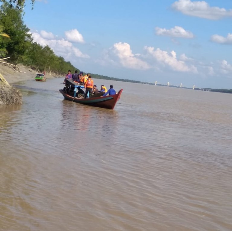 Pencarian Hari Kedua, Tim SAR Temukan Bagian Dalam Tubuh Nelayan Rohil yang Diseret Buaya