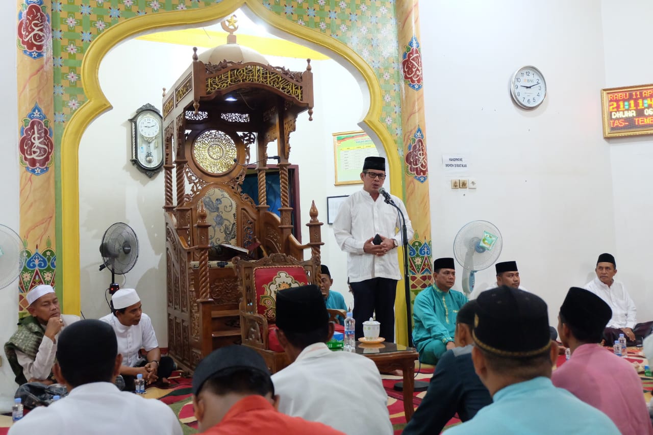 Diwakili Kabag Kesra, Pj Bupati Inhil Hadiri Isra' Mi'raj Di Masjid Miftahul Jannah, Tembilahan