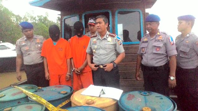 Polres Inhil Ekspos Penangkapan 11 Ton Minyak