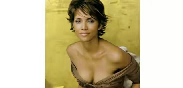 Ultah ke 50, Halle Berry Rayakan tanpa Bra