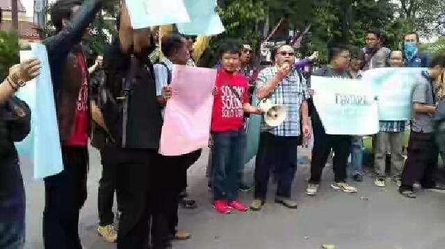 Komunitas Wartawan se-Solo Raya Desak Oknum TNI AU Penganiaya Wartawan Ditindak Tegas