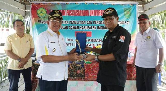 Bupati Buka Penelitian dan Pengabdian Masyarakat Pascasarjana UNRI