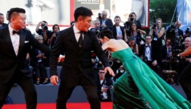 Artis Cantik Liang Jingke Terjungkal, Langsung Bikin Heboh