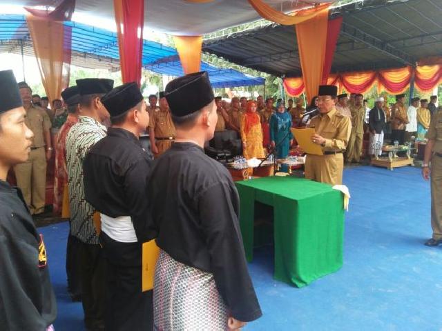 Resmikan Program DMIJ Se-Kecamatan Kemuning, Ini Harapan Bupati Inhil