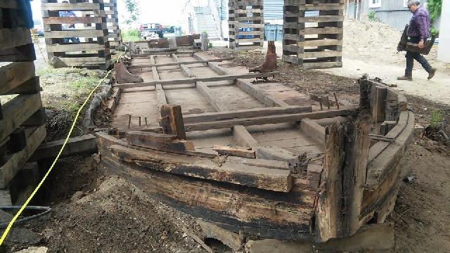 Konstruksi Kapal Tongkang dari Abad XIX Ditemukan di Bawah Rumah Warga