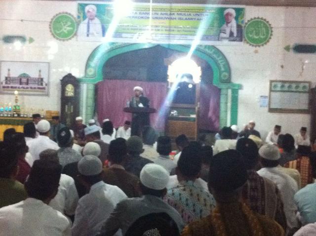 Ratusan Muslim Kecamatan GAS Inhil Padati Masjid Al Falah