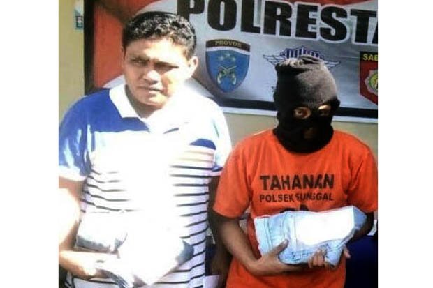 Pencuri Mobil Ditangkap Saat Berduaan dengan Kekasihnya
