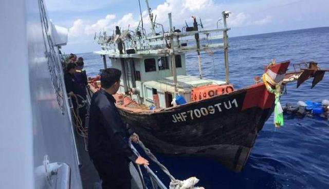 Kapal Malaysia dan Vietnam Tertangkap di Laut Natuna
