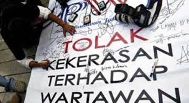 Ditanya Soal Pencurian, Humas PT THIP Pukul Wartawan