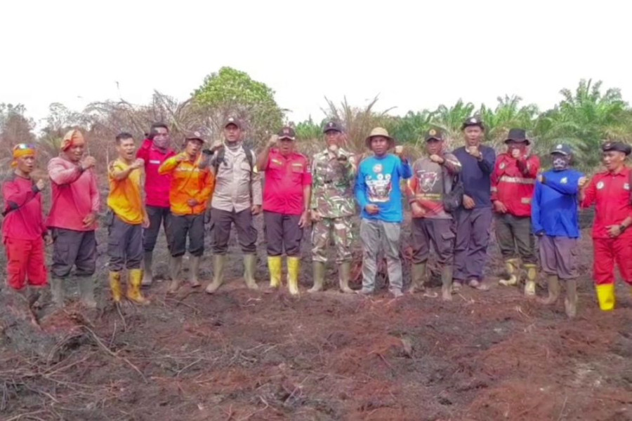 Tim Gabungan Sikat Habis Kebakaran Lahan di Bengkalis