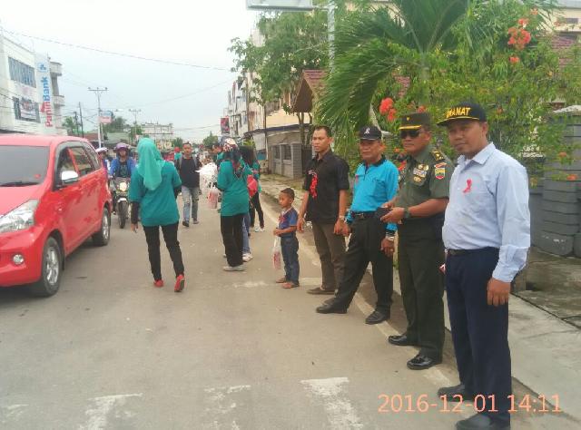 Permintaan Granat Inhil di Hari Peringatan AIDS se-Dunia