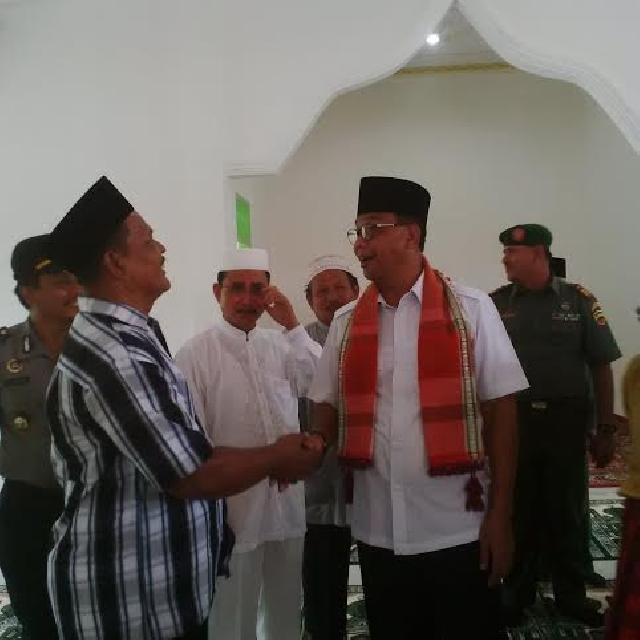 Bupati Rohil Berjanji Prioritaskan Bangun Jalan Imam