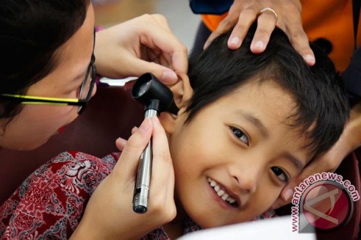 Jaga kesehatan telinga agar tidak tuli saat tua